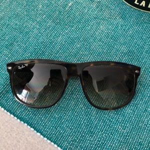 Ray Ban Sunnies